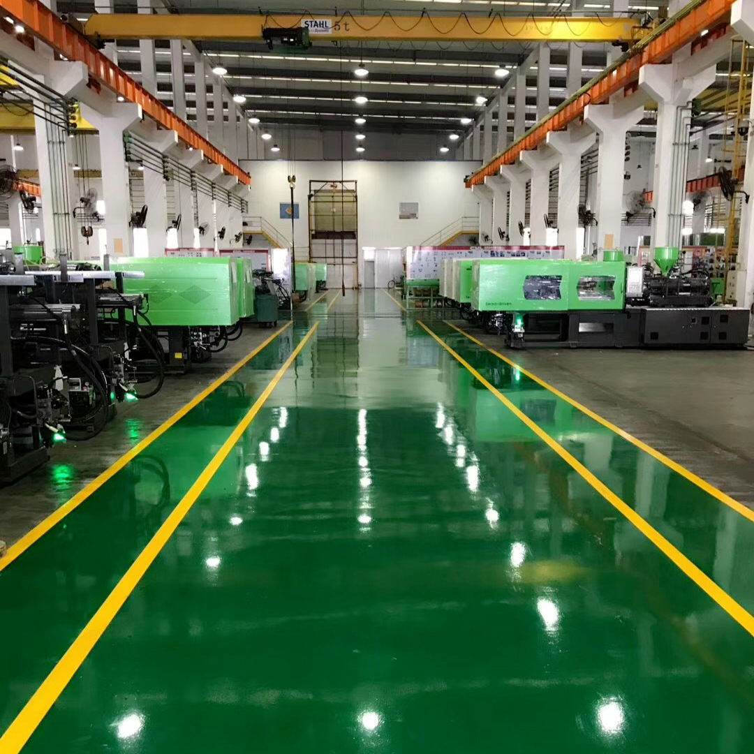 Epoxy resin pressing sand floor